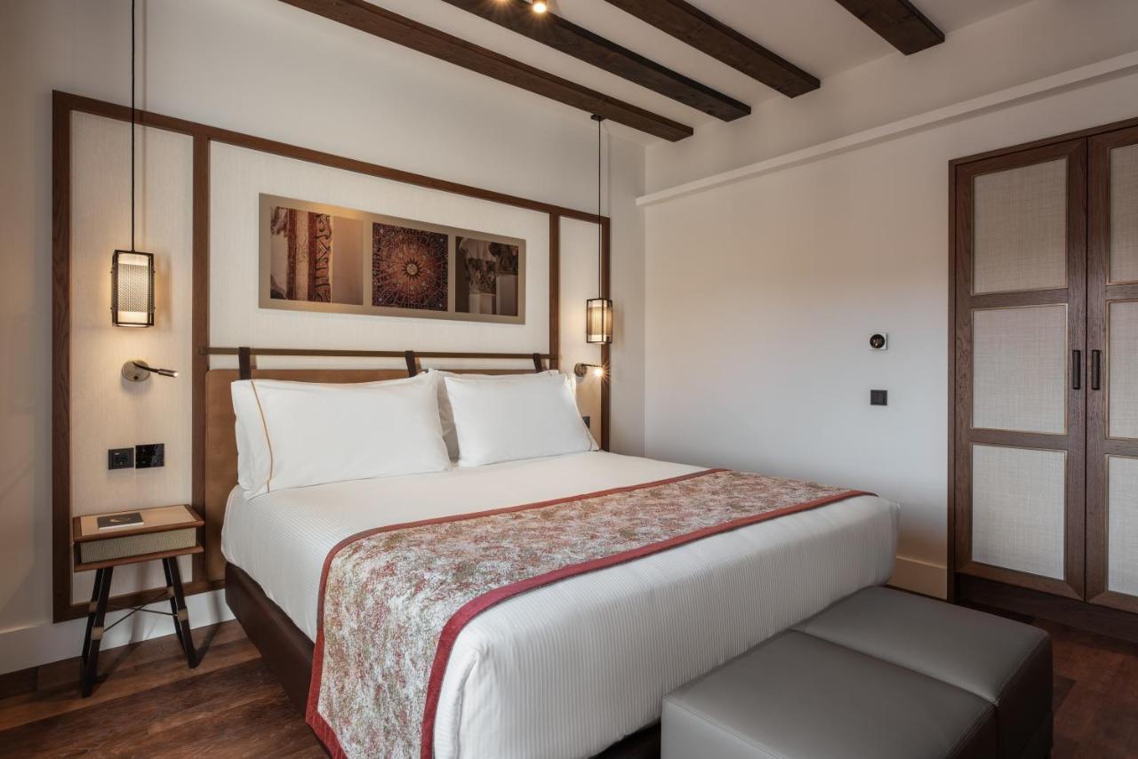 Aurea Toledo By Eurostars Hotel Company ภายนอก รูปภาพ